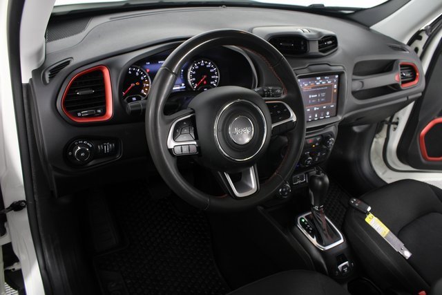 Used 2023 Jeep Renegade Trailhawk image 8