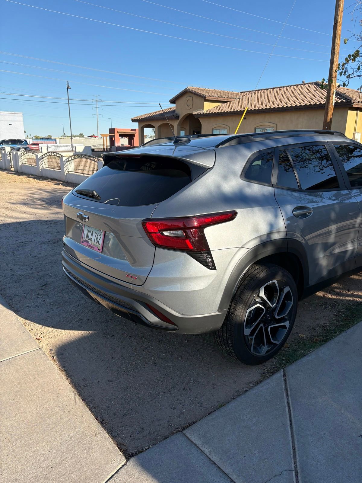 Used 2025 Chevrolet Trax RS image 3