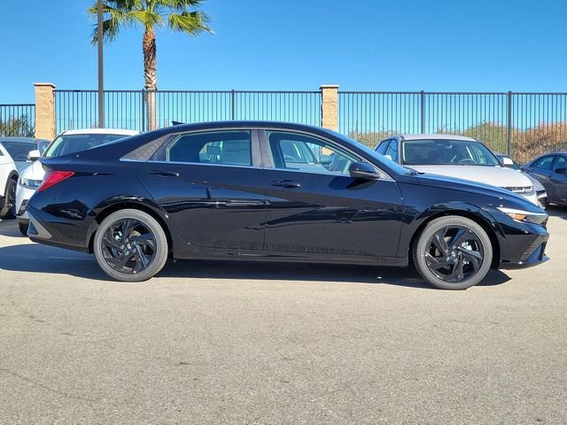 New 2026 Hyundai Elantra SEL Sport Premium image 25