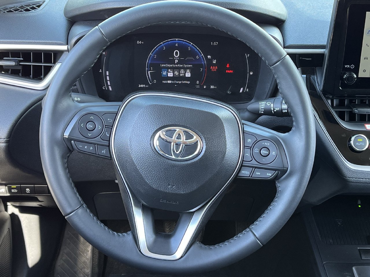 Used 2026 Toyota Corolla Cross LE FWD image 11