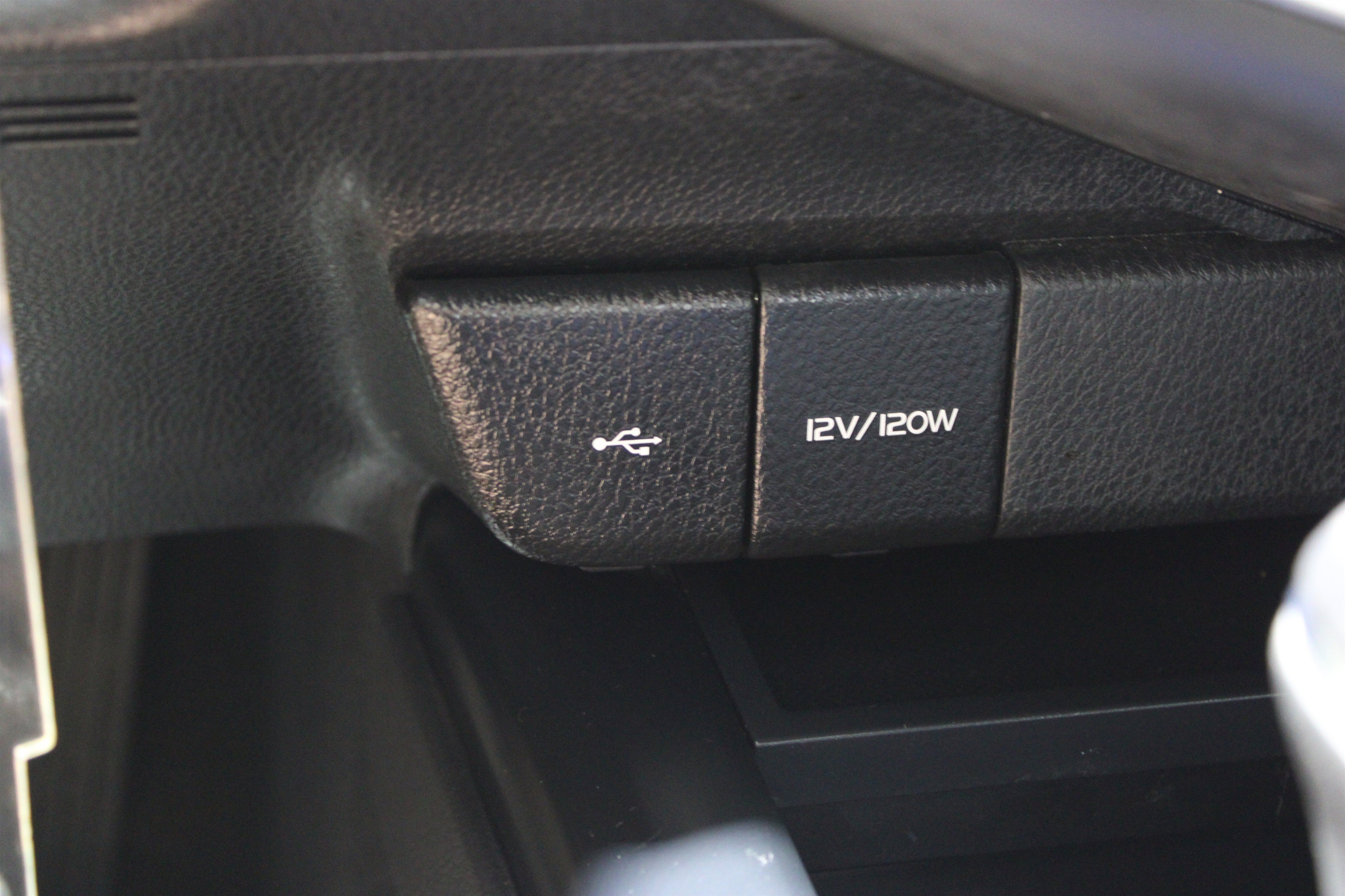 Used 2020 Toyota Camry SE w/ Protection Package (Q2) FWD image 18