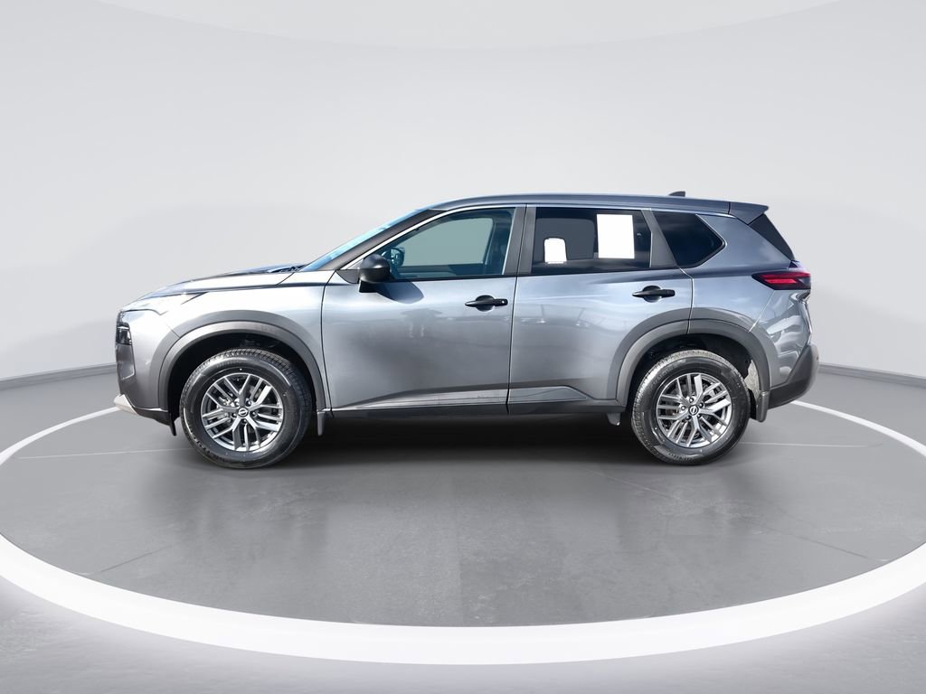 Used 2023 Nissan Rogue S image 5