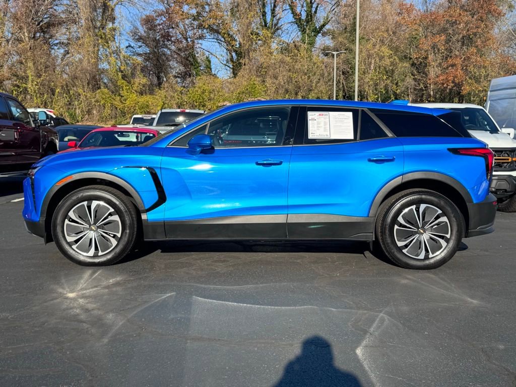 Used 2025 Chevrolet Blazer EV LT image 3