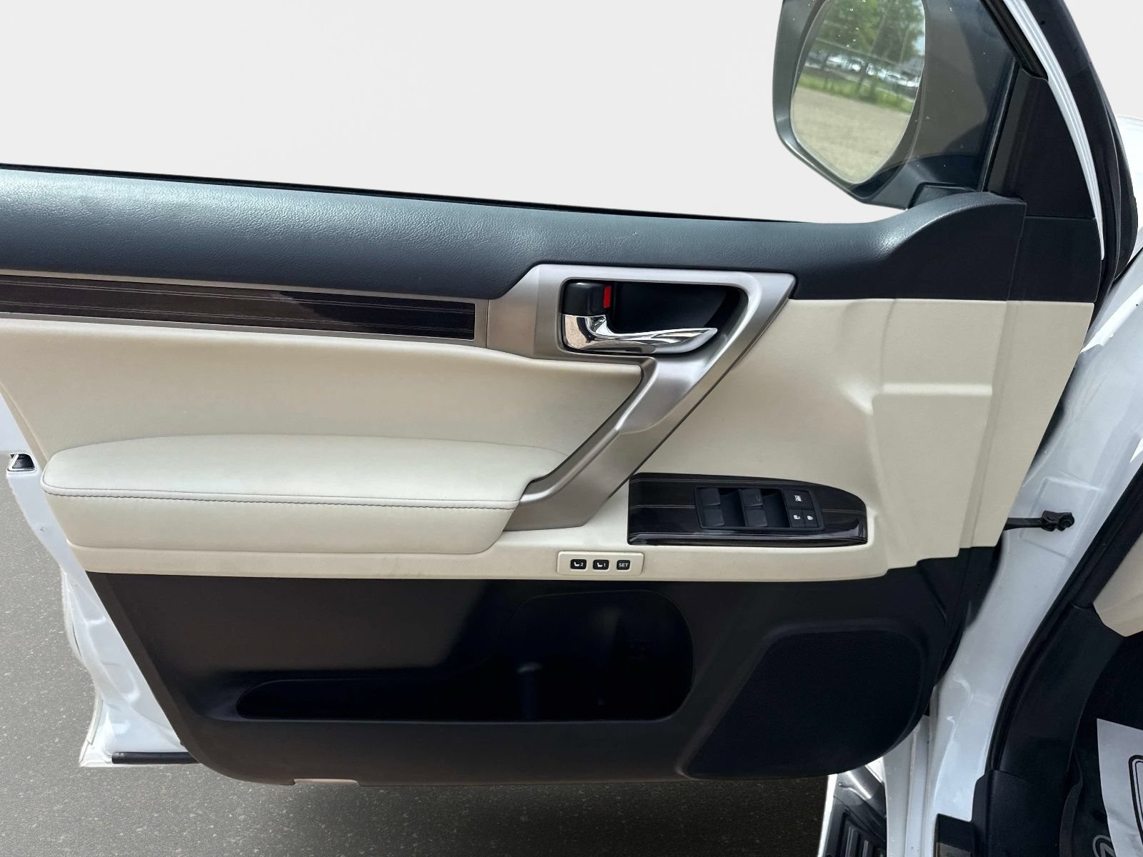 Used 2021 Lexus GX 460 Premium w/ Premium Package AWD/4WD image 18