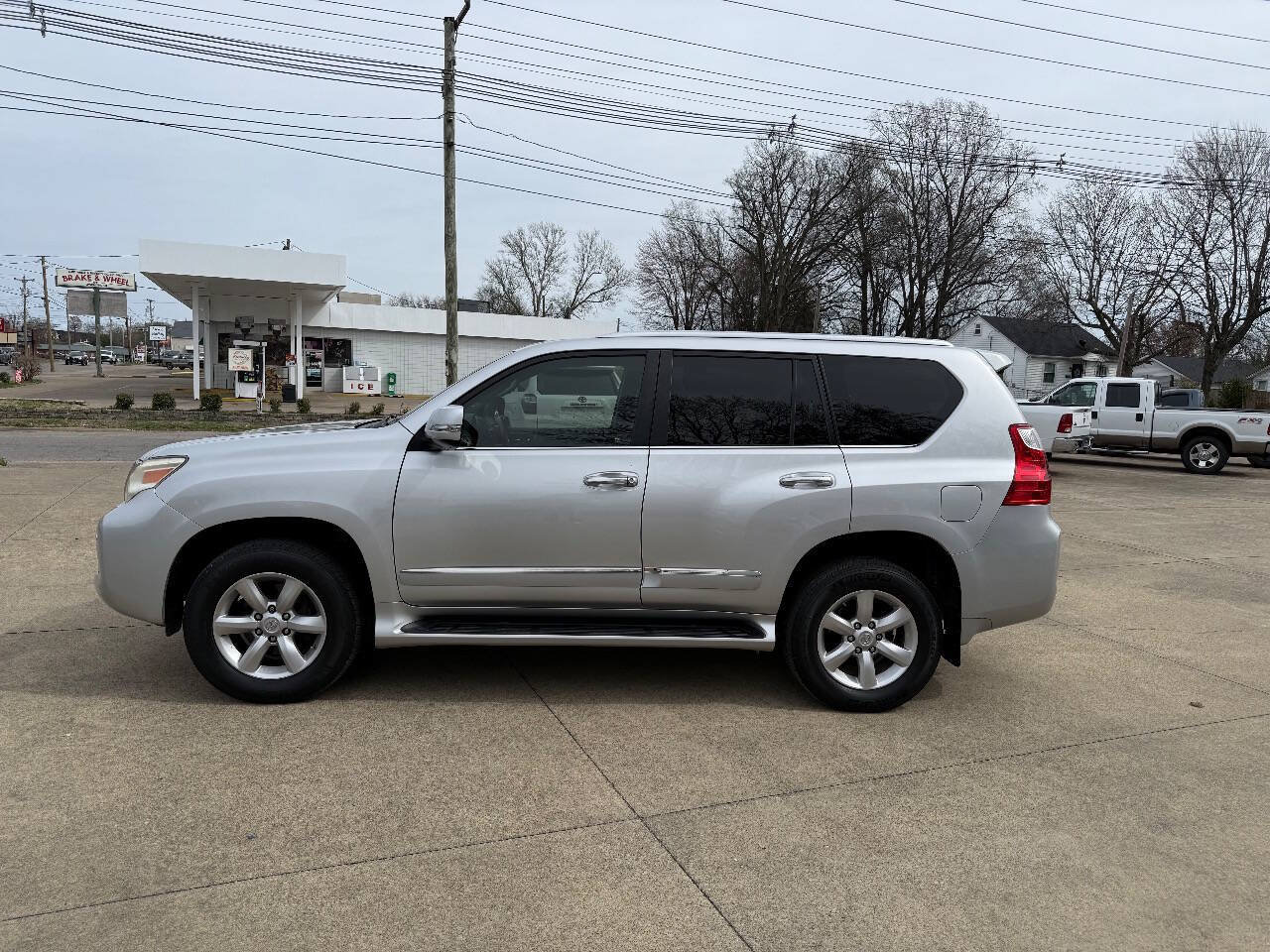 Used 2012 Lexus GX 460 w/ Comfort Plus Pkg AWD/4WD image 2