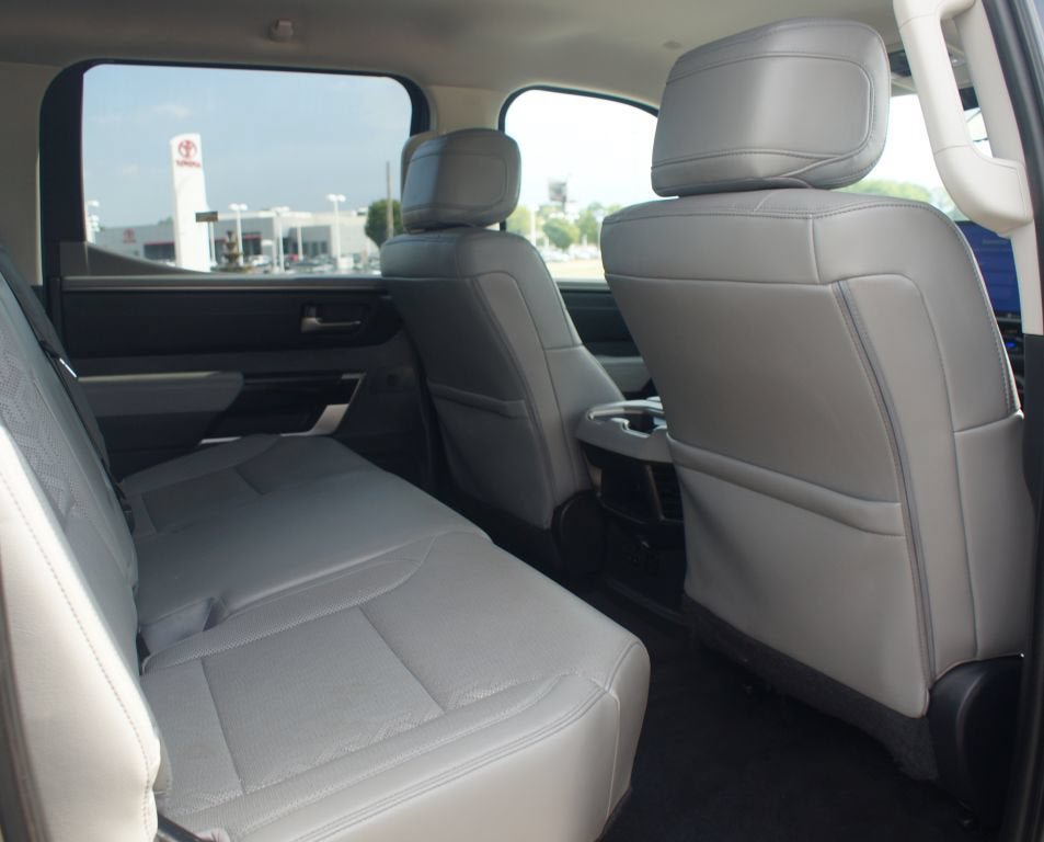 Used 2024 Toyota Tundra Limited AWD/4WD image 23