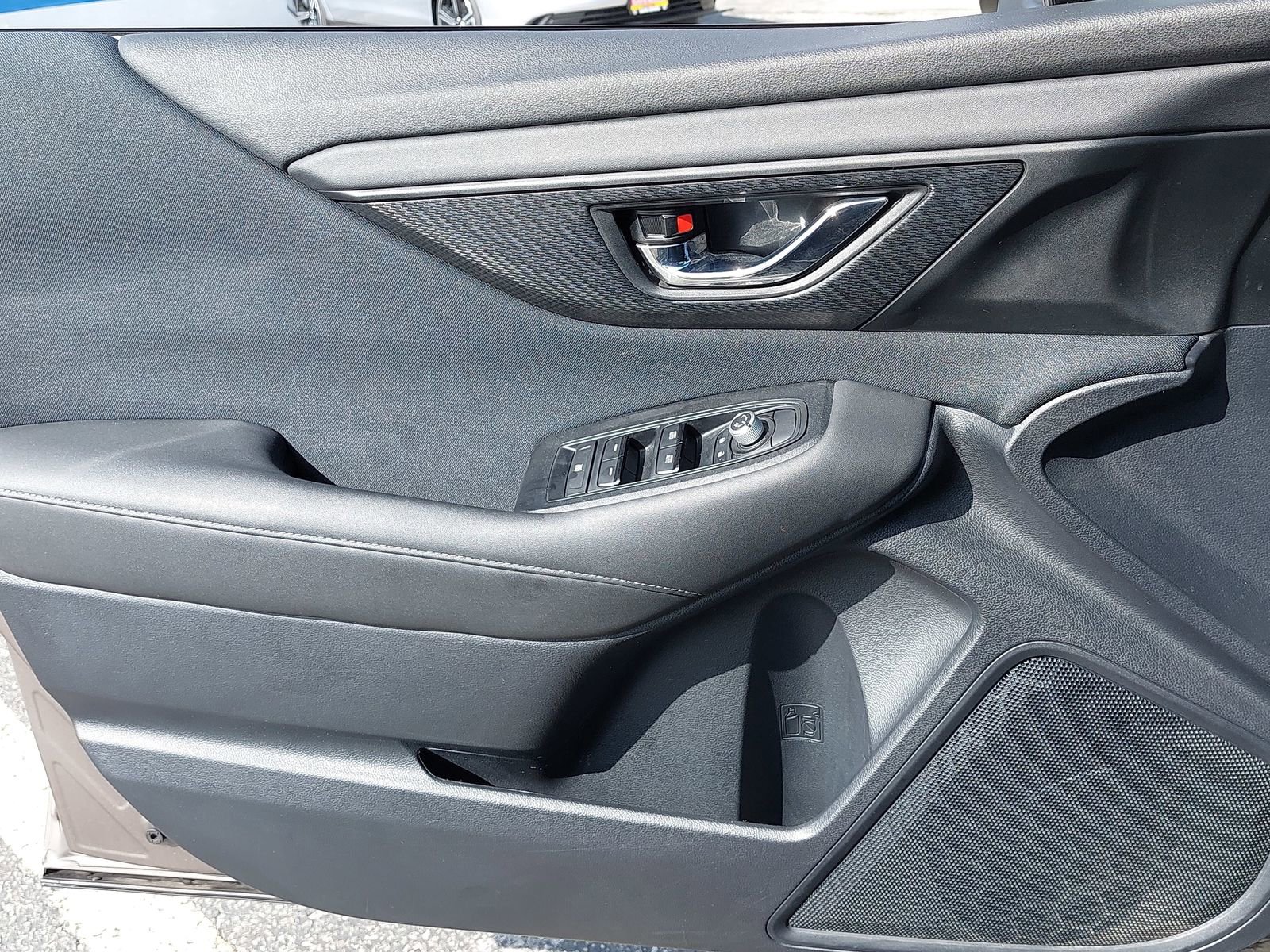 Used 2022 Subaru Outback Premium image 26