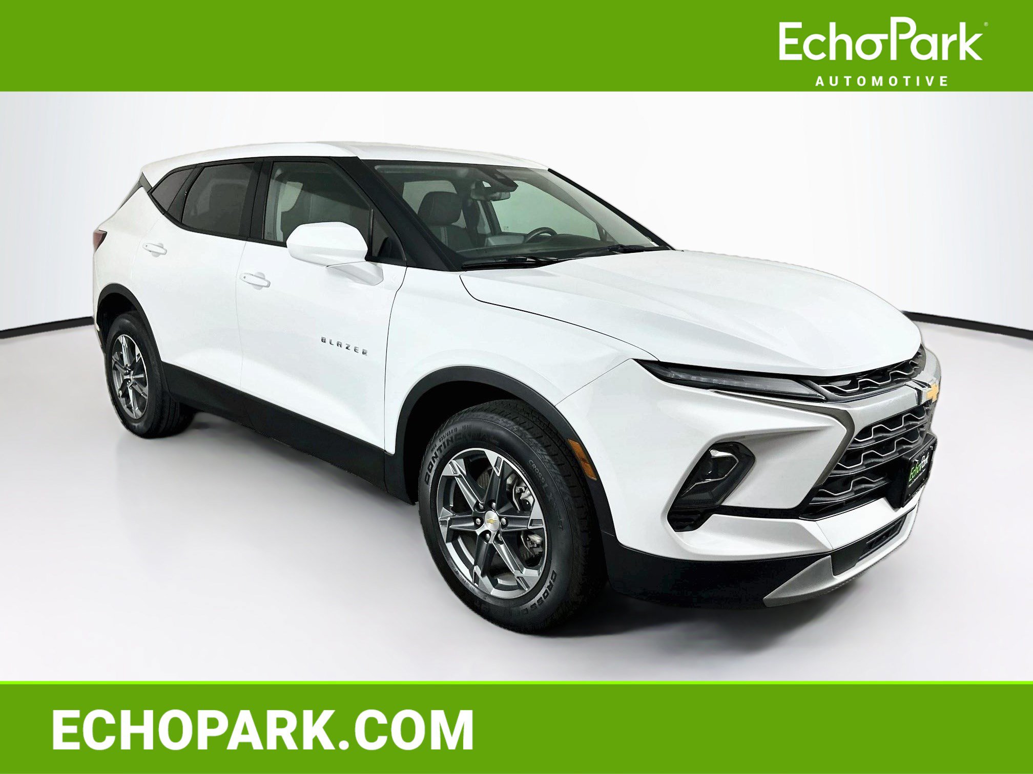 Used 2025 Chevrolet Blazer LT AWD/4WD image 1