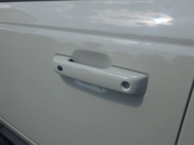 Used 2025 Ford Bronco Outer Banks w/ Sasquatch Package AWD/4WD image 22