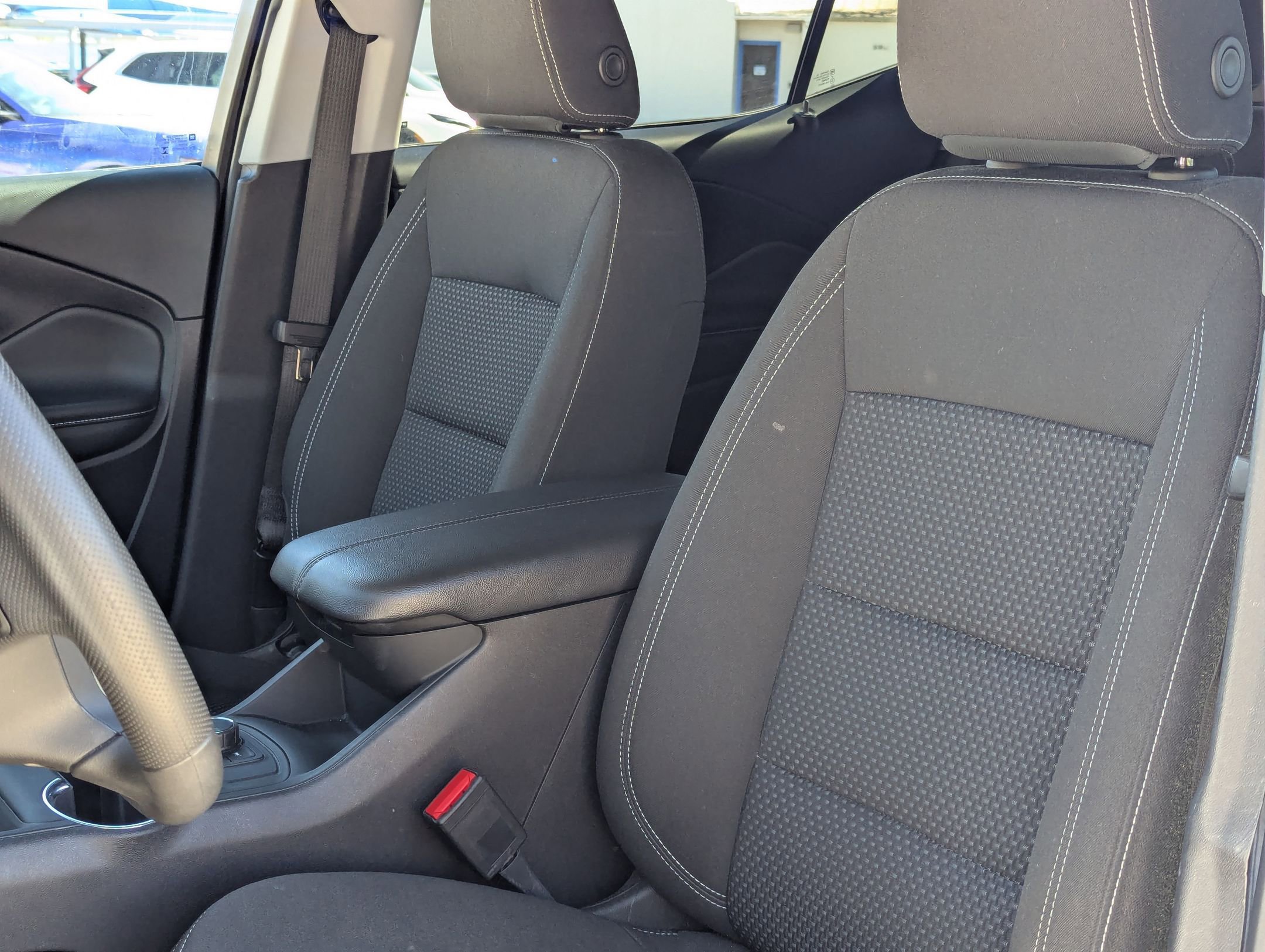 Used 2024 GMC Terrain SLE image 14