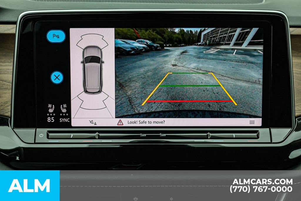 Used 2025 Volkswagen Atlas SE image 41