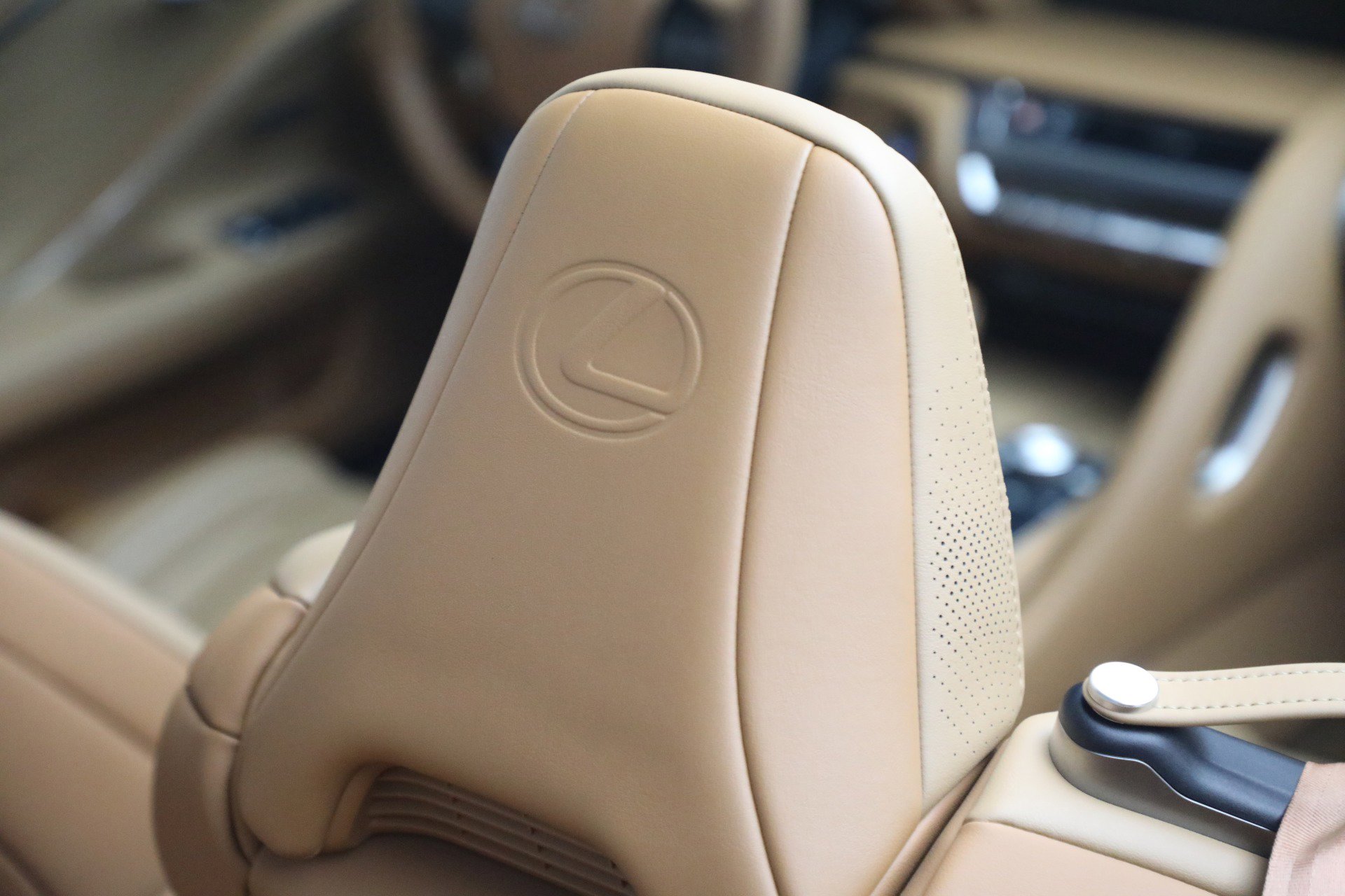 Used 2021 Lexus LC 500 Convertible w/ Touring Package image 25
