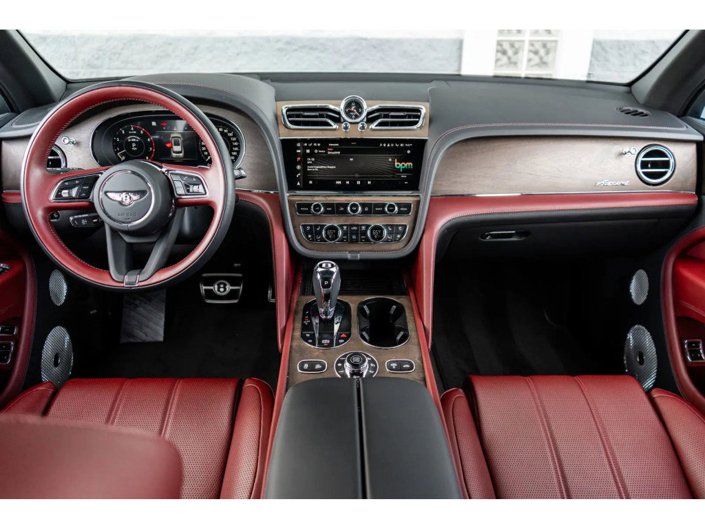 Used 2024 Bentley Bentayga Extended Wheelbase image 7