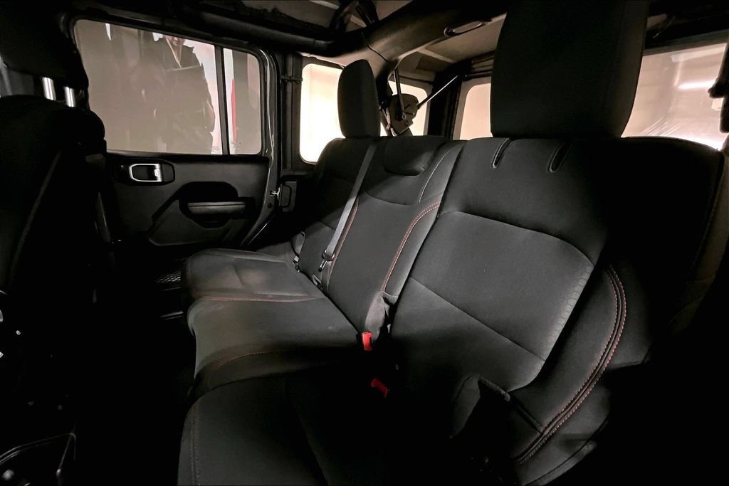 Used 2021 Jeep Wrangler Unlimited Rubicon AWD/4WD image 33