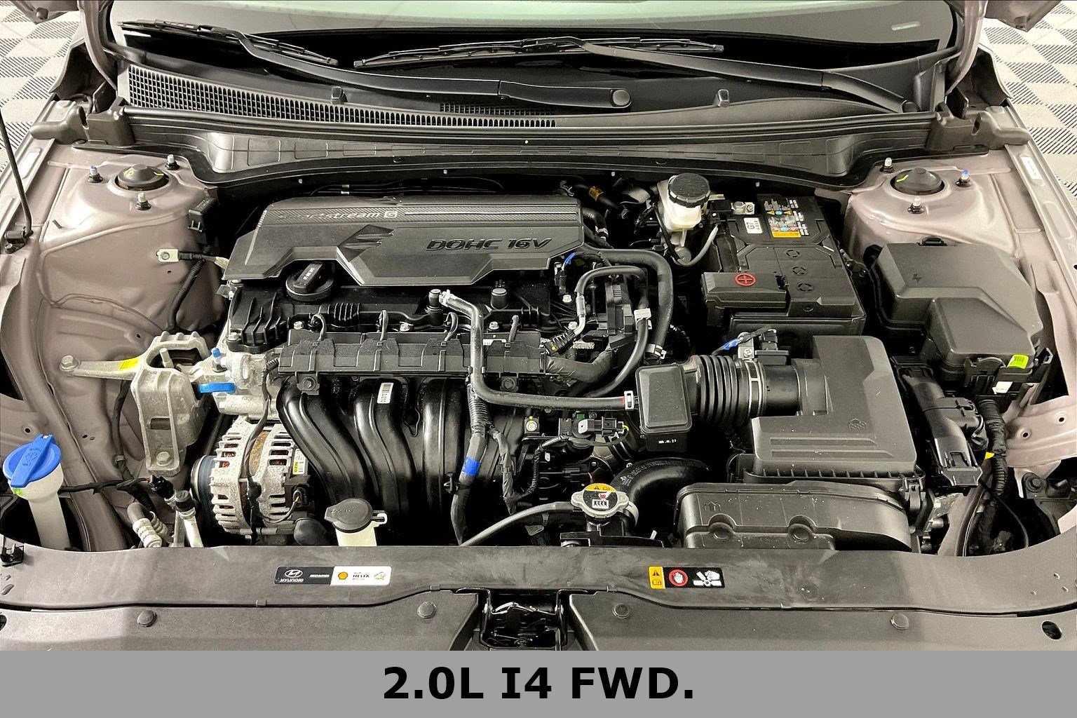 Used 2025 Hyundai Elantra SE image 27