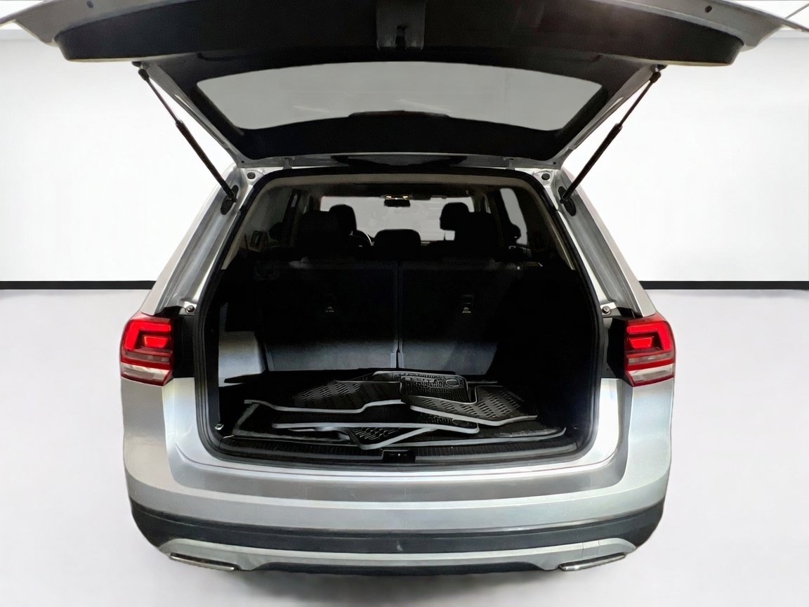 Used 2018 Volkswagen Atlas Launch Edition FWD image 19