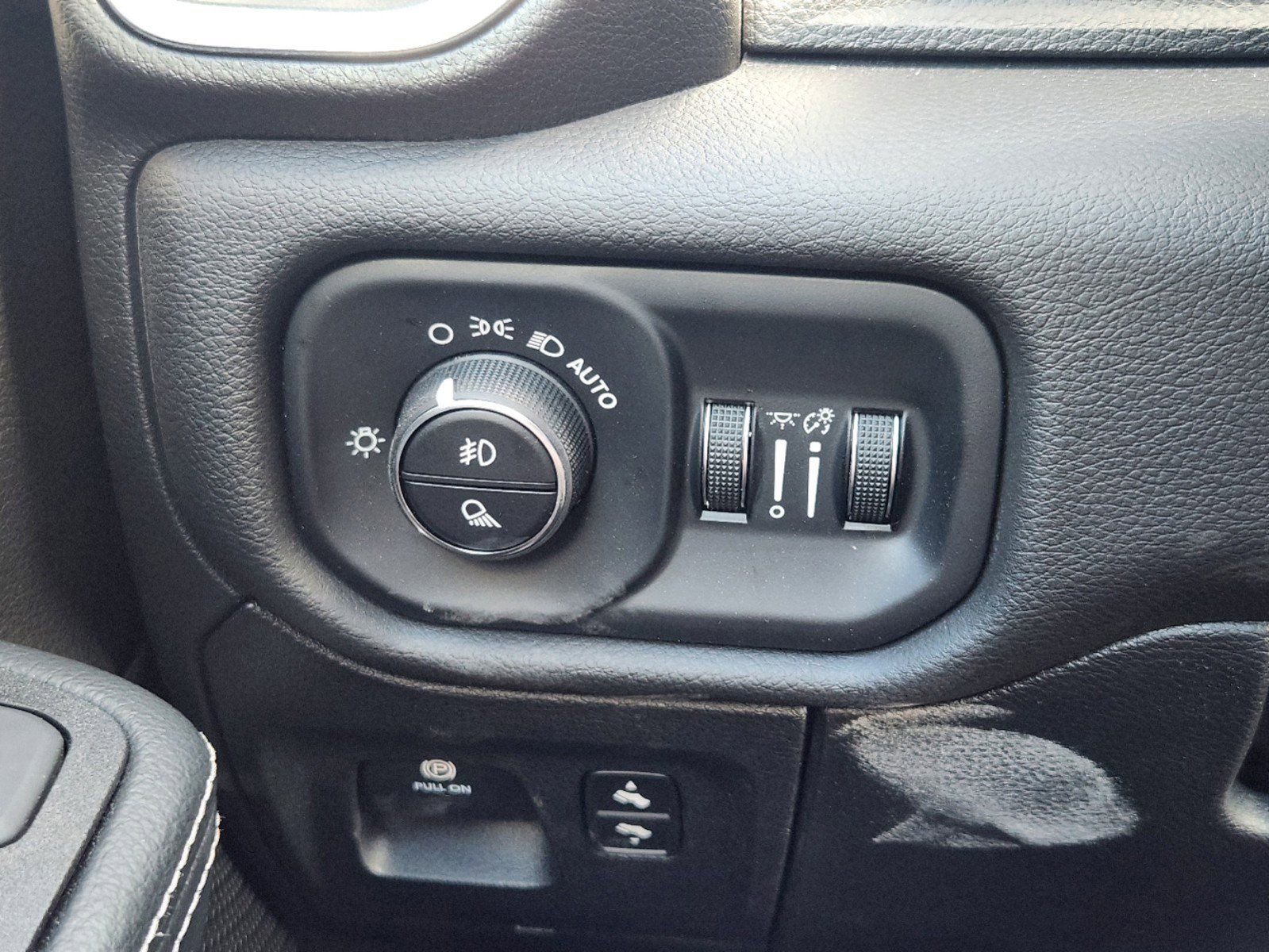 New 2025 RAM 1500 Laramie w/ Laramie Southwest Edition image 20