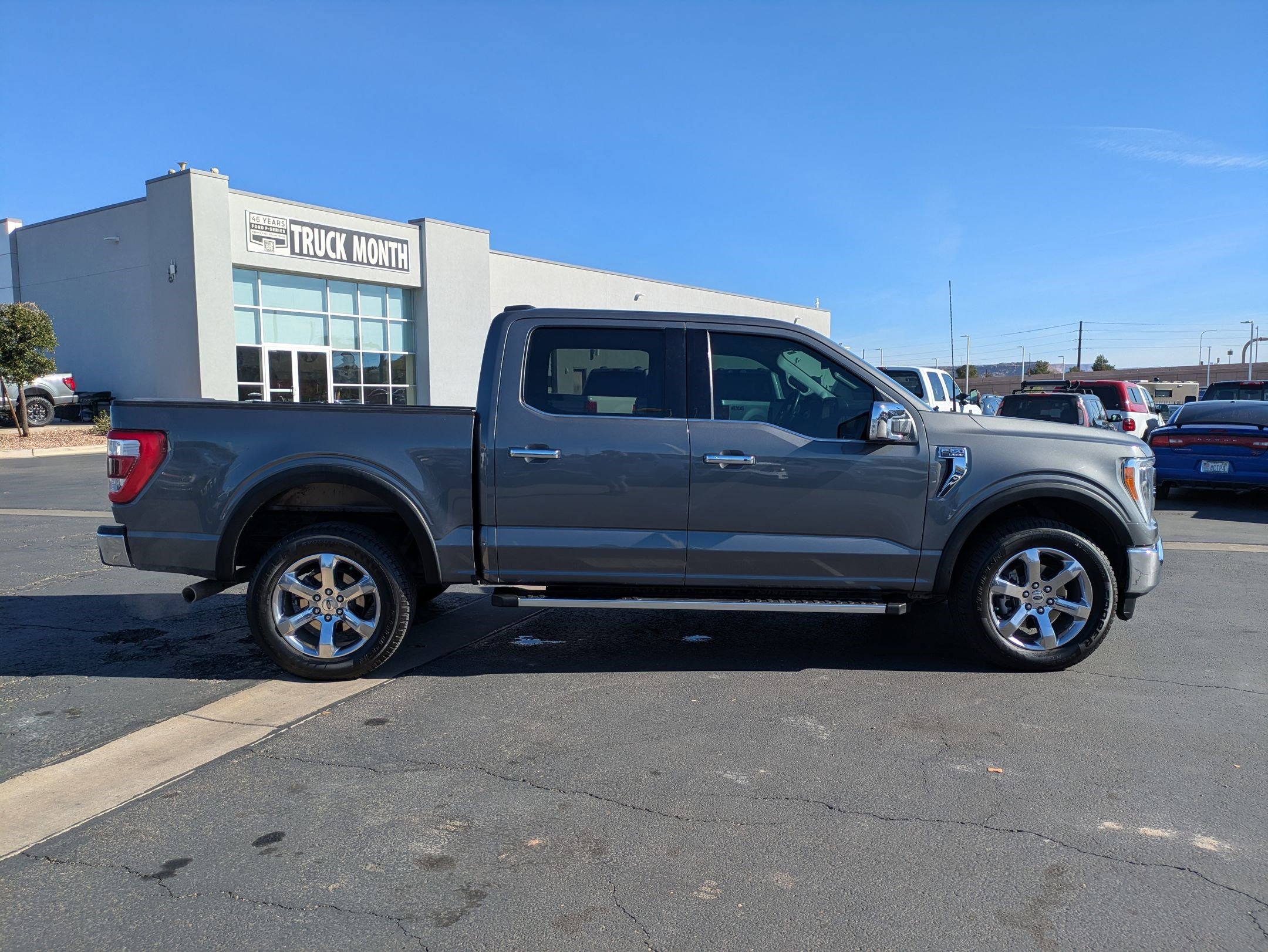 Used 2022 Ford F150 Lariat image 2