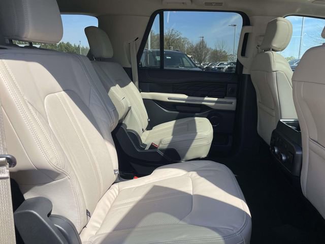 Used 2024 Ford Expedition Max Platinum image 17