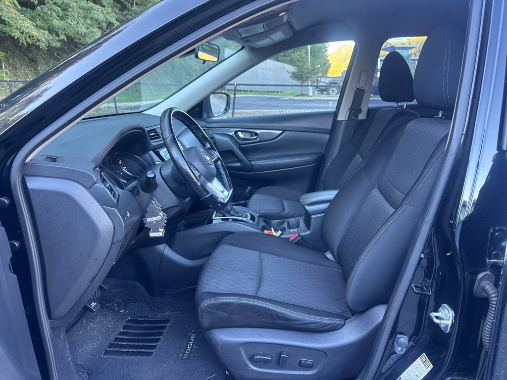 Used 2020 Nissan Rogue SV AWD/4WD image 17