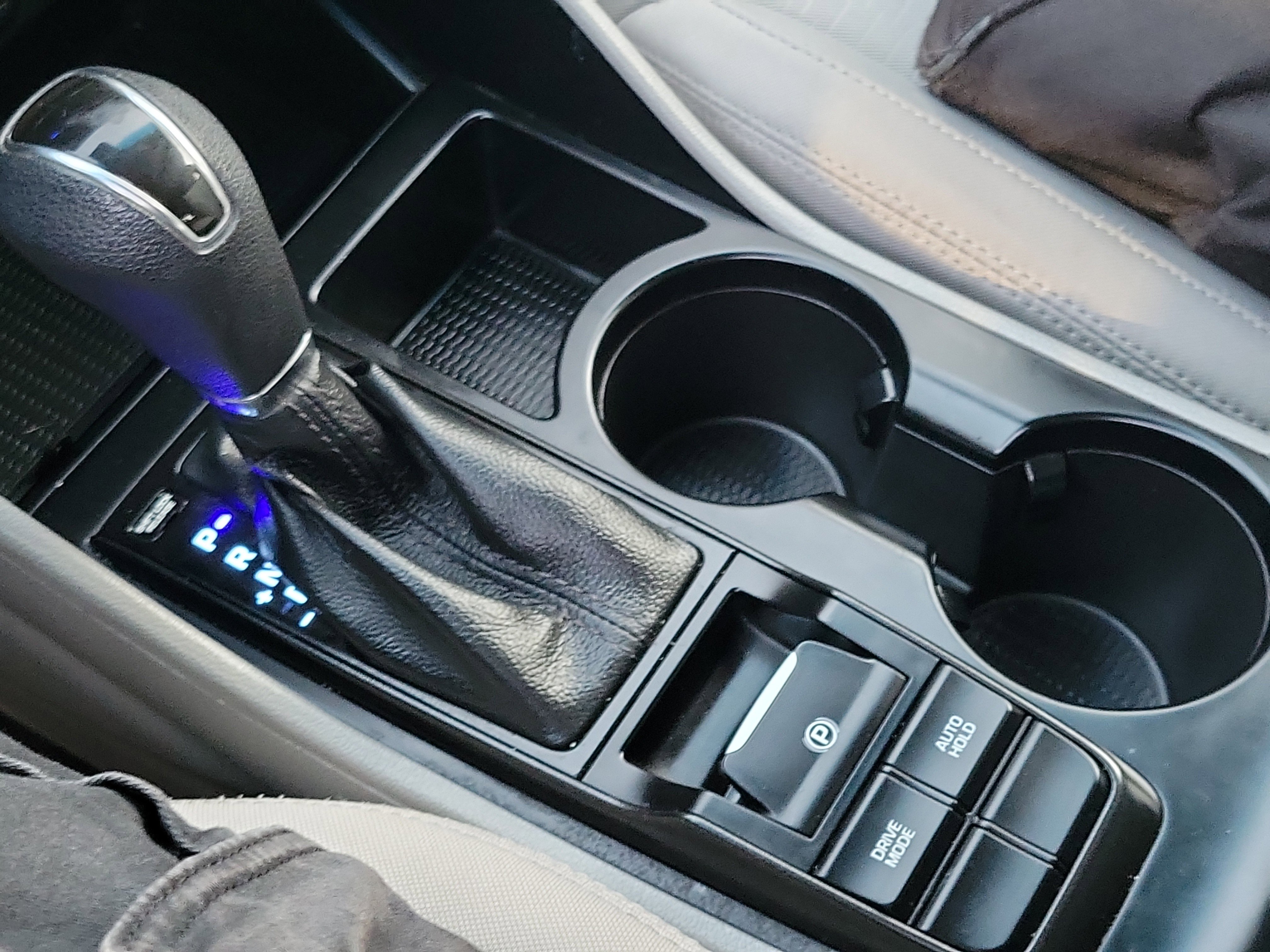 Certified 2021 Hyundai Tucson SE w/ Cargo Package image 13