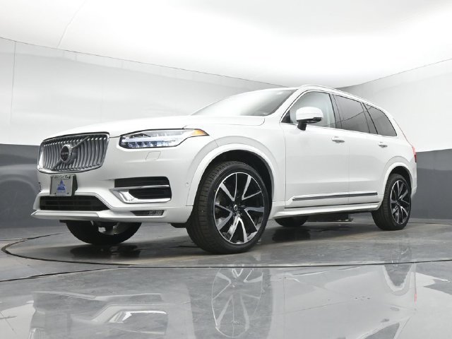 Used 2025 Volvo XC90 B5 Plus w/ Protection Package Premier AWD/4WD image 38