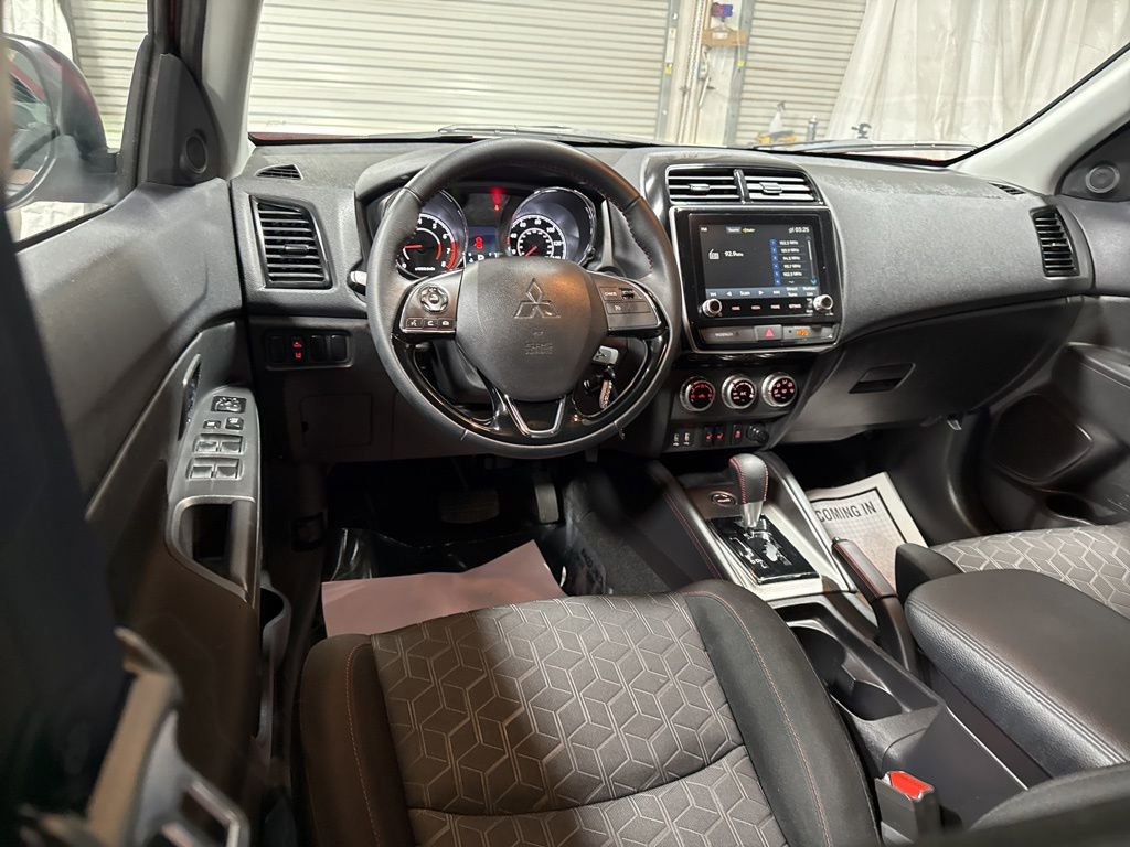Used 2024 Mitsubishi Outlander Sport LE image 18