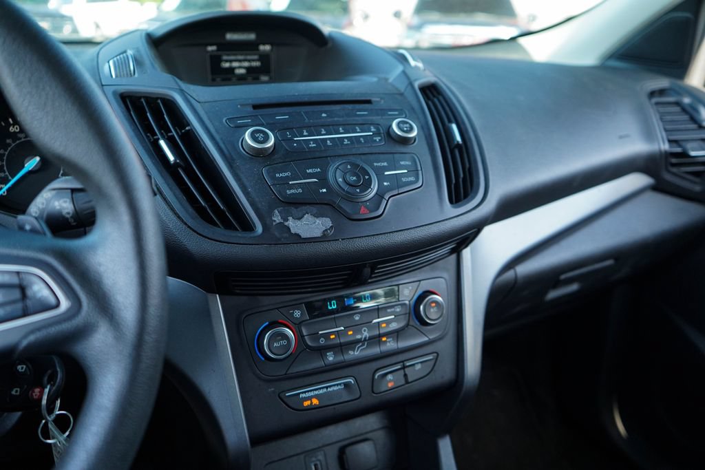 Used 2017 Ford Escape SE FWD image 8