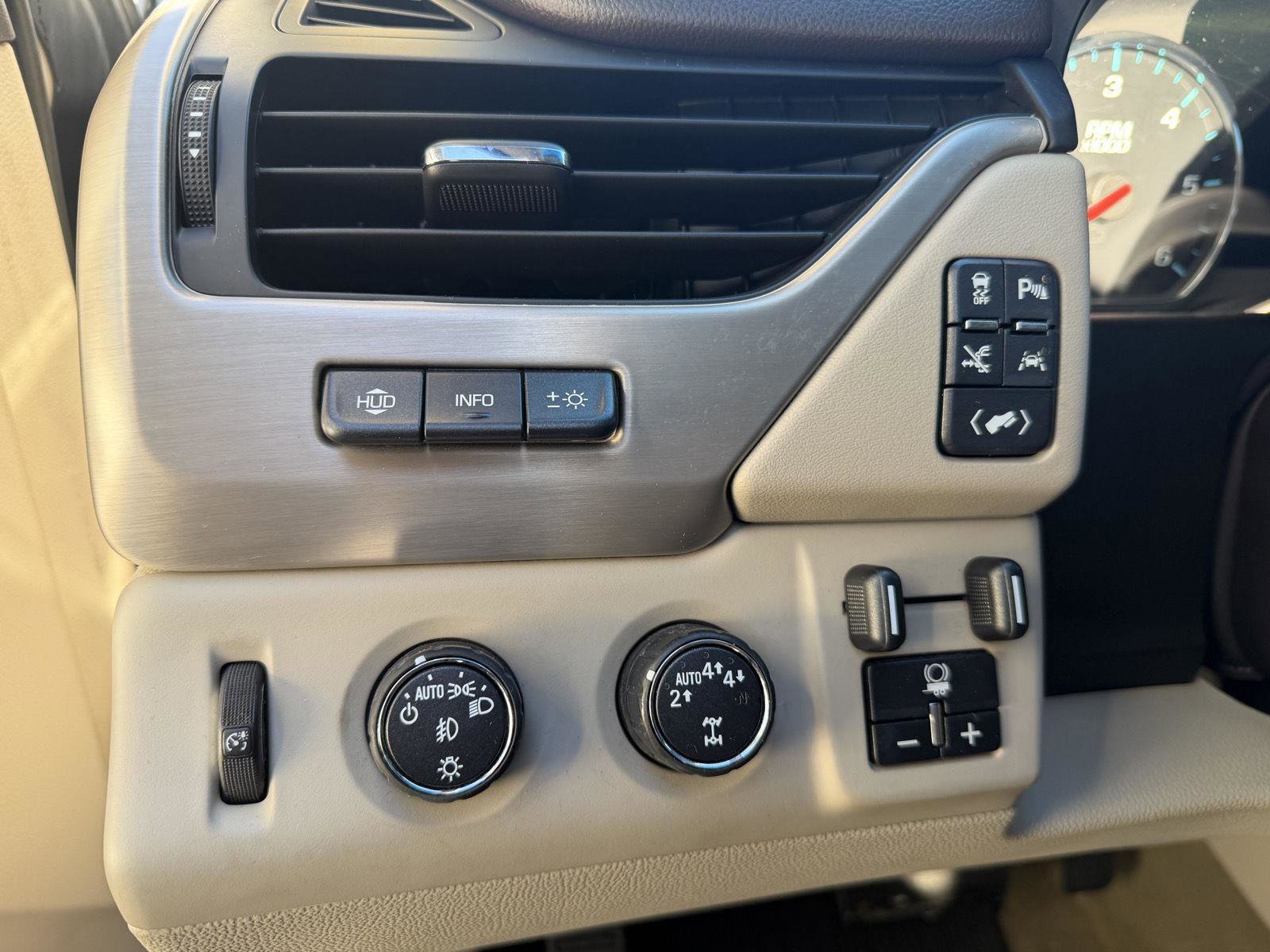 Used 2017 GMC Yukon Denali w/ Open Road Package image 17