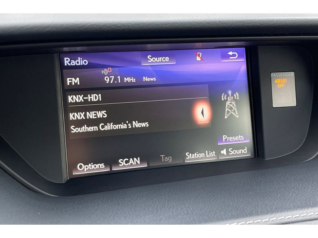 Used 2017 Lexus ES 300h image 26