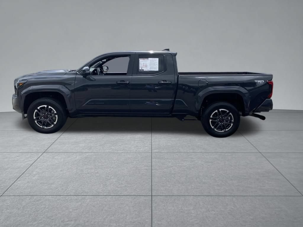 Used 2024 Toyota Tacoma TRD Sport w/ TRD Sport Premium Package AWD/4WD image 4