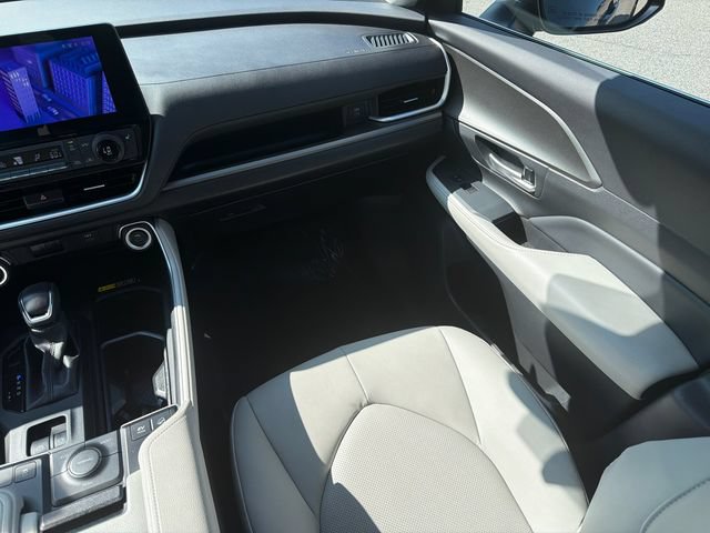 Certified 2025 Toyota Grand Highlander AWD Hybrid image 24