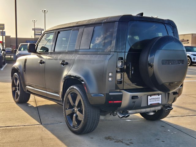 Used 2025 Land Rover Defender 110 V8 AWD/4WD image 8