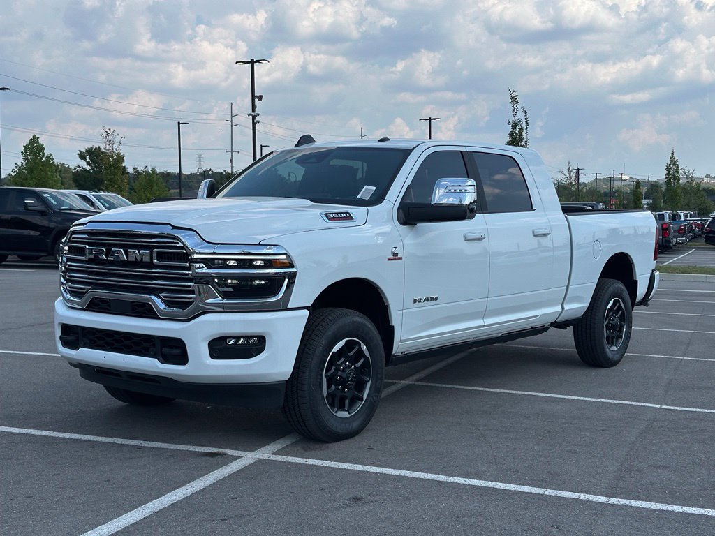 New 2026 RAM 3500 Laramie AWD/4WD image 3