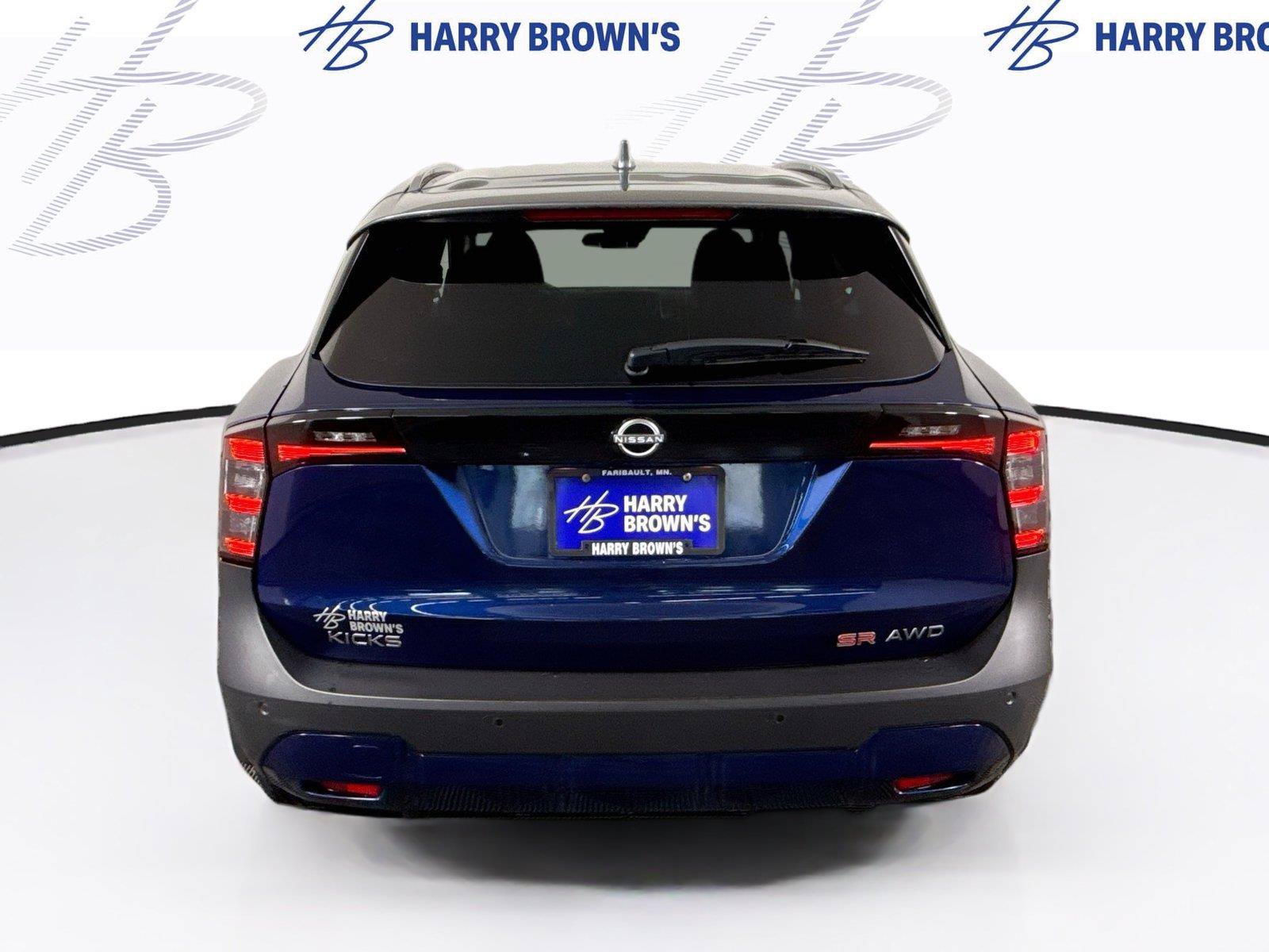 Used 2025 Nissan Kicks SR w/ Illumination Package AWD/4WD image 27