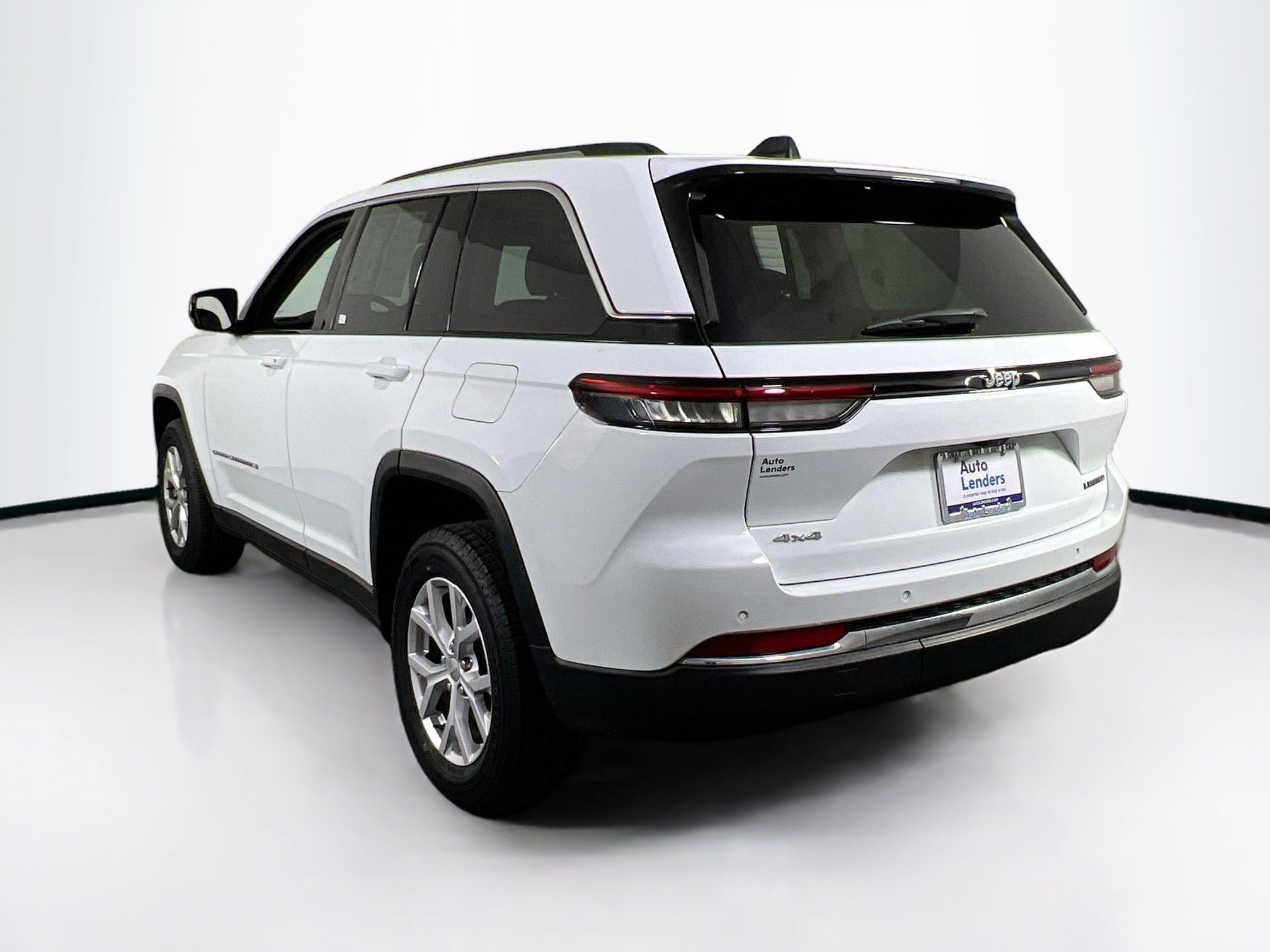 Used 2022 Jeep Grand Cherokee Limited image 7