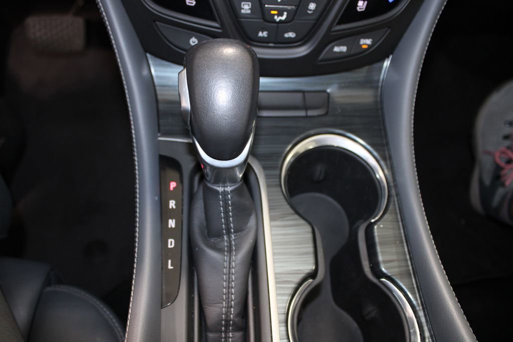Used 2020 Buick Envision Premium w/ Driver Confidence Package image 42