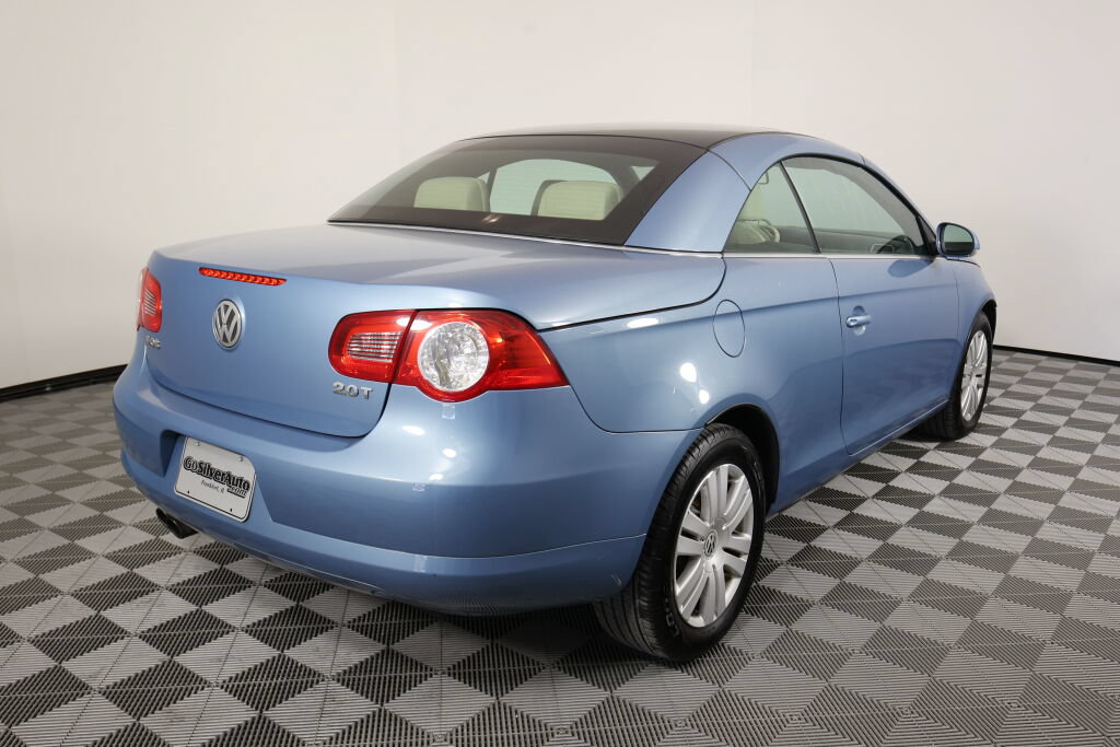 Used 2008 Volkswagen Eos 2.0T FWD image 3