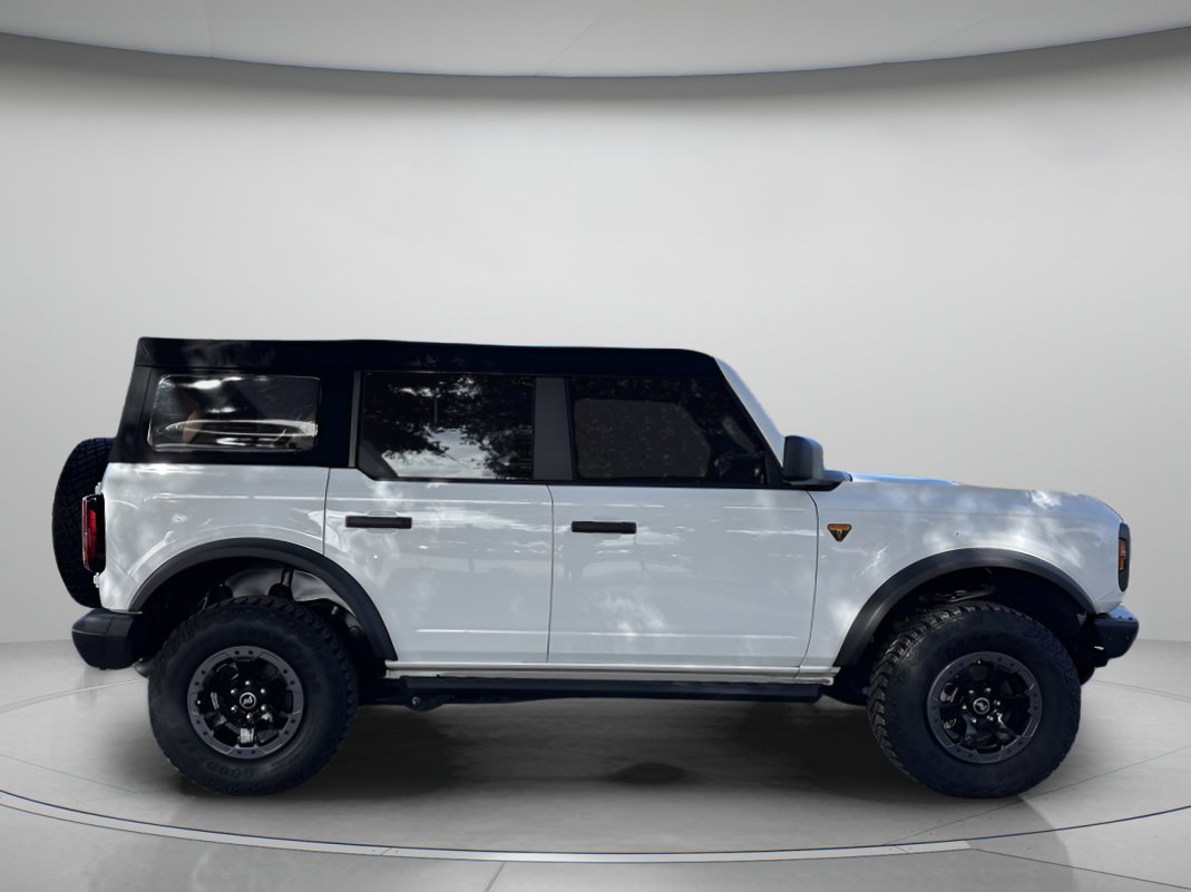 Used 2022 Ford Bronco Badlands image 2