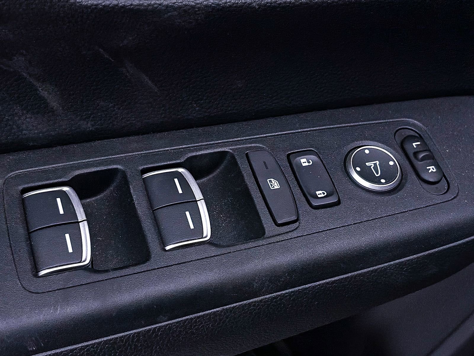 Used 2024 Honda CR-V Sport Touring image 18