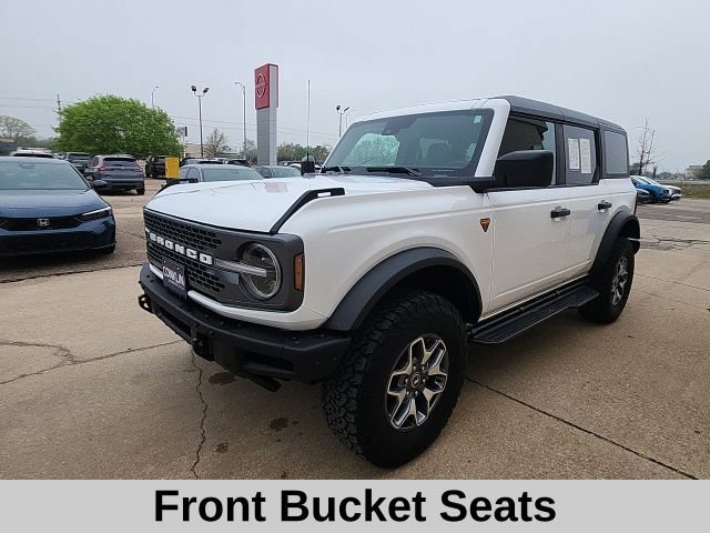 Used 2024 Ford Bronco Badlands image 11