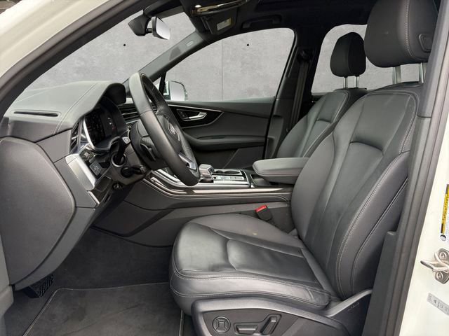 Used 2025 Audi Q7 3.0T Premium Plus AWD/4WD image 19