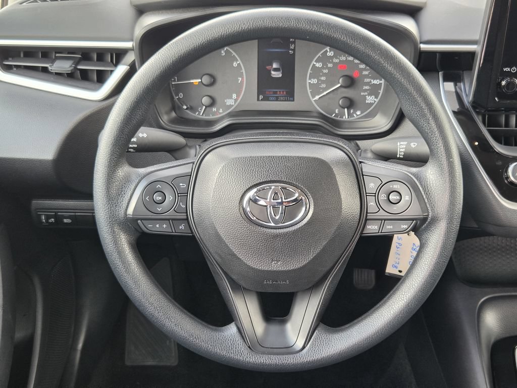 Used 2025 Toyota Corolla LE FWD image 14
