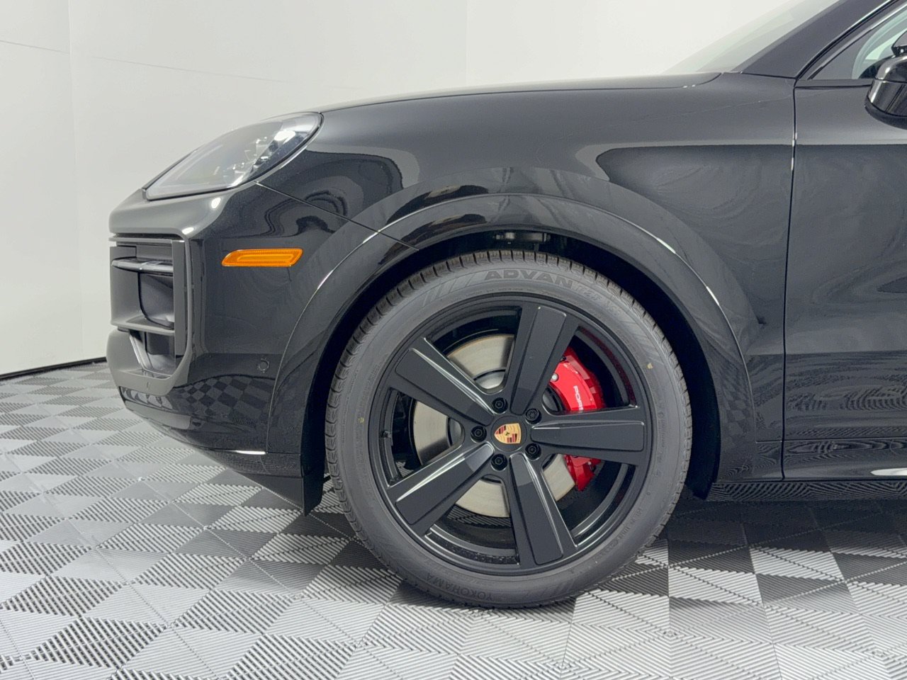 New 2026 Porsche Cayenne GTS AWD/4WD image 13