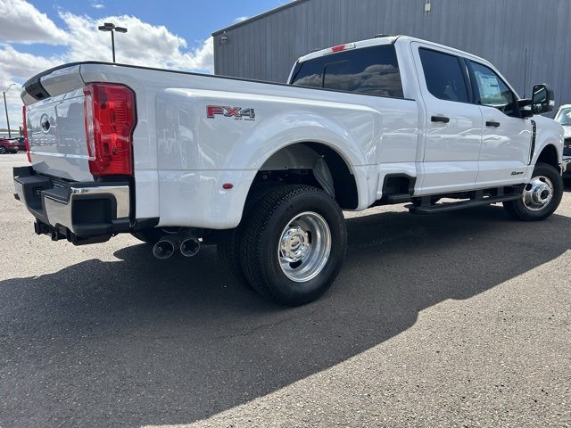 New 2025 Ford F350 XLT image 3