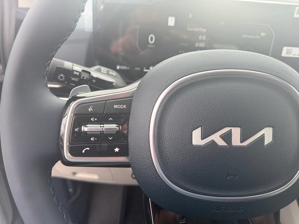 New 2026 Kia Carnival SX Prestige FWD image 25