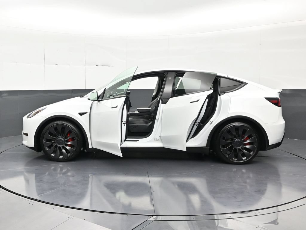 Used 2023 Tesla Model Y Performance AWD/4WD image 33