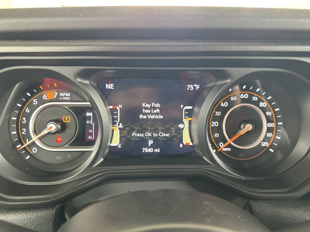 Used 2024 Jeep Wrangler Unlimited Rubicon w/ Safety Group image 36