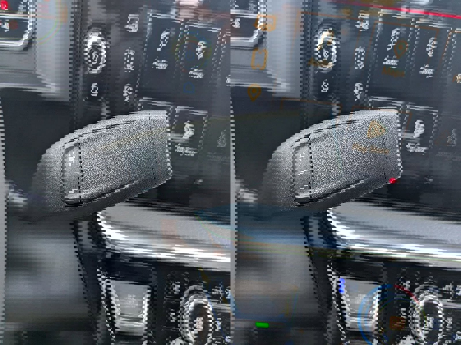 New 2025 GMC Sierra 2500 Denali w/ Denali Reserve Package image 15