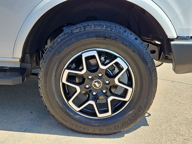 Used 2024 Ford Bronco Outer Banks AWD/4WD image 24